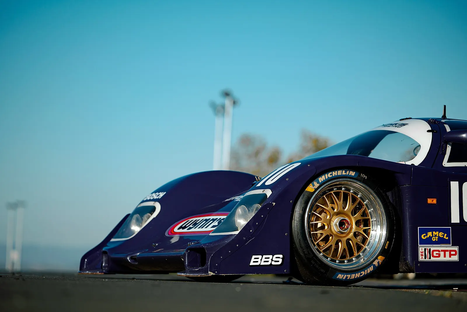 962 21